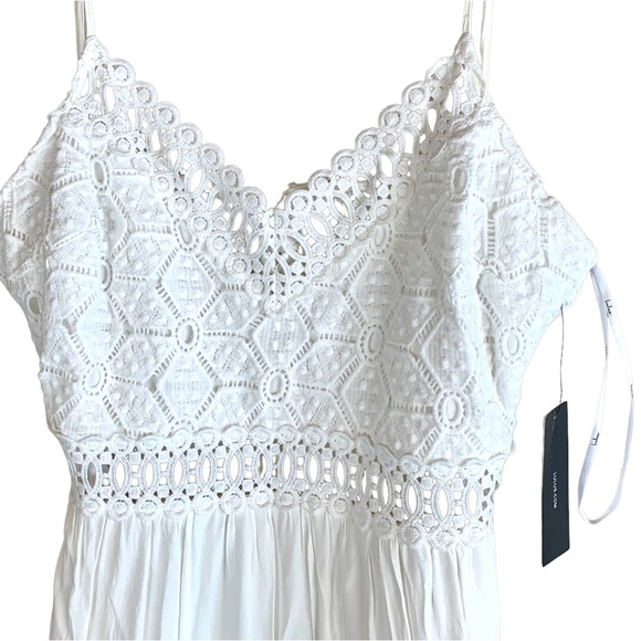 Lulu’s Sleeveless Backless Lace Cutout Maxi Dress White Rayon Boho Bridal - Picture 5 of 14